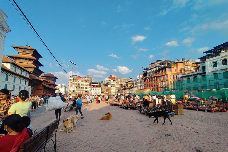 Visite du patrimoine de Katmandou sans espèces avec découverte de la cuisine localeCircuit patrimonial à Katmandou sans espèces avec visite culinaire locale