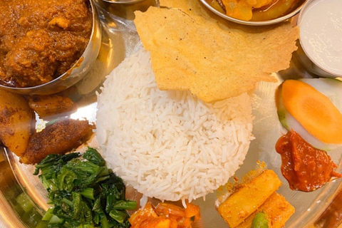 Pokhara: Traditional Thakali Dinner with Hotel Pickup