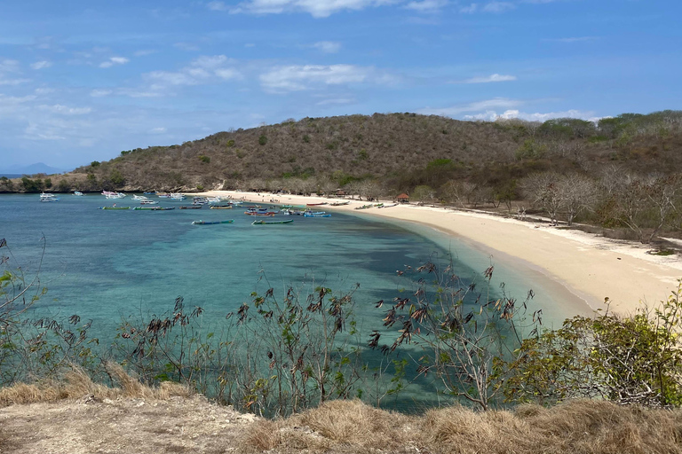 Lombok: Pink Beach and Snorkeling Trip With Lunch Lombok: Pink Beach and Snorkeling Trip With Lunch