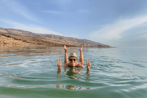 Tel Aviv: Halbtägiger Gruppenausflug zum Privatstrand am Toten MeerTel Aviv: Halbtägiger privater Gruppenausflug zum Toten Meer