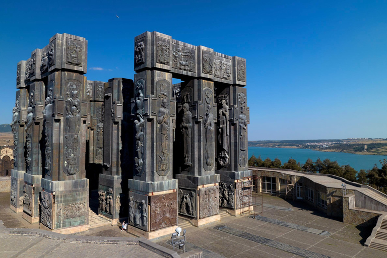 Tbilisi: Chronicles of Georgia, Jvari & Bazaleti Lake Tour