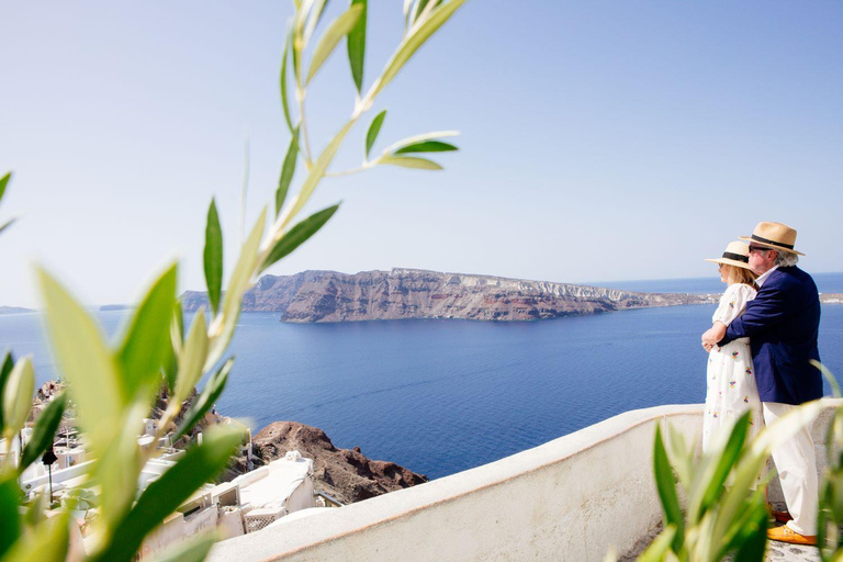 Santorini: Photoshoot in most scenic Imerovigli spots Premium (50 Photos)