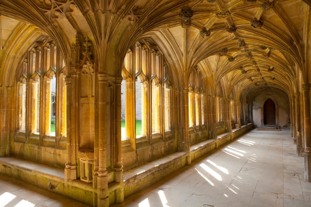 London: Lacock &amp; The Cotswolds Harry Potter Small Group Tour