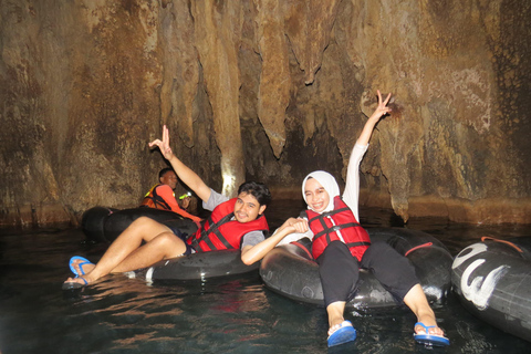 Caverna de Pindul, tubulação no rio Oyo e viagem de aventura na praia de TimangCaverna de Pindul e praia de Timang