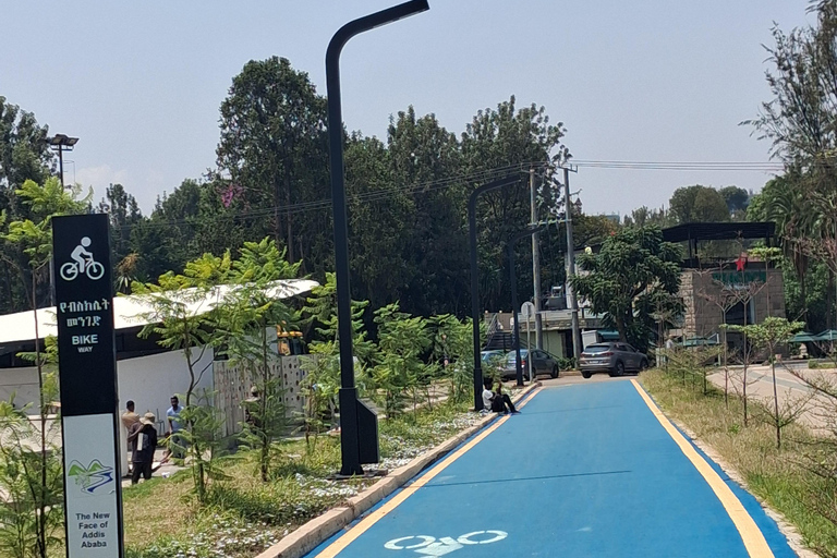 Addis Ababa: Guided City Highlights Bike Tour