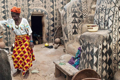Accra : circuit de 11 jours dans les territoires du nord, la savane et les tribusAccra : circuit de 11 jours dans les territoires du nord, la savane et chez les tribus