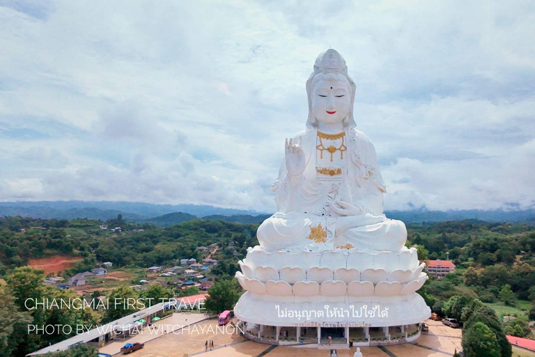 Chiang Mai: Chiang Rai Temples & Singha Park Day Trip