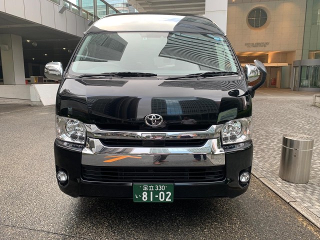 Hakuba: Private transfer from/to Tokyo/HND by minibus max 9