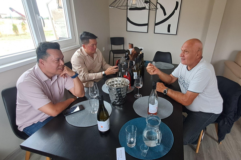 里拉修道院一日旅行 + 酒窖和当地美食体验