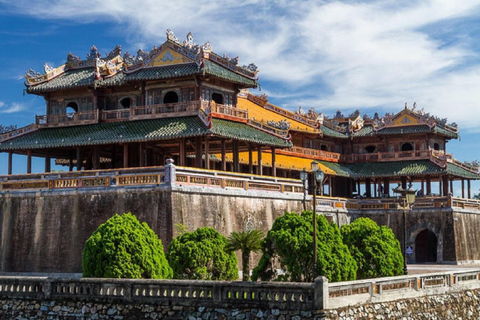 Visita de un día a la ciudad de Hue en grupo privado o reducido con Todo IncluidoTour de la ciudad de Hue en grupo reducido con Todo Incluido