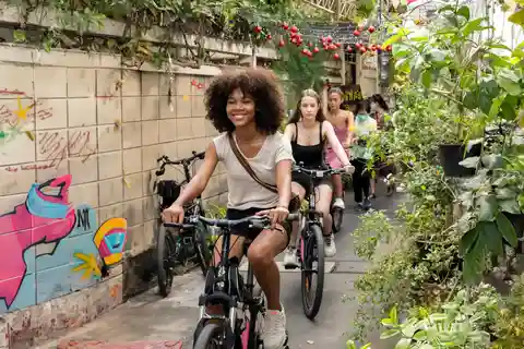 Bangkok: Must-Try Hidden Bike & Food Experience
