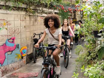 Bangkok: Must-Try Hidden Bike & Food Experience
