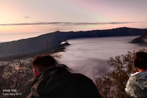 Malang: Bromo-Sonnenaufgang &amp; Jodipan-Tour durch das farbenfrohe DorfMalang: Bromo-Sonnenaufgang &amp; Tour durch das bunte Dorf Jodipan