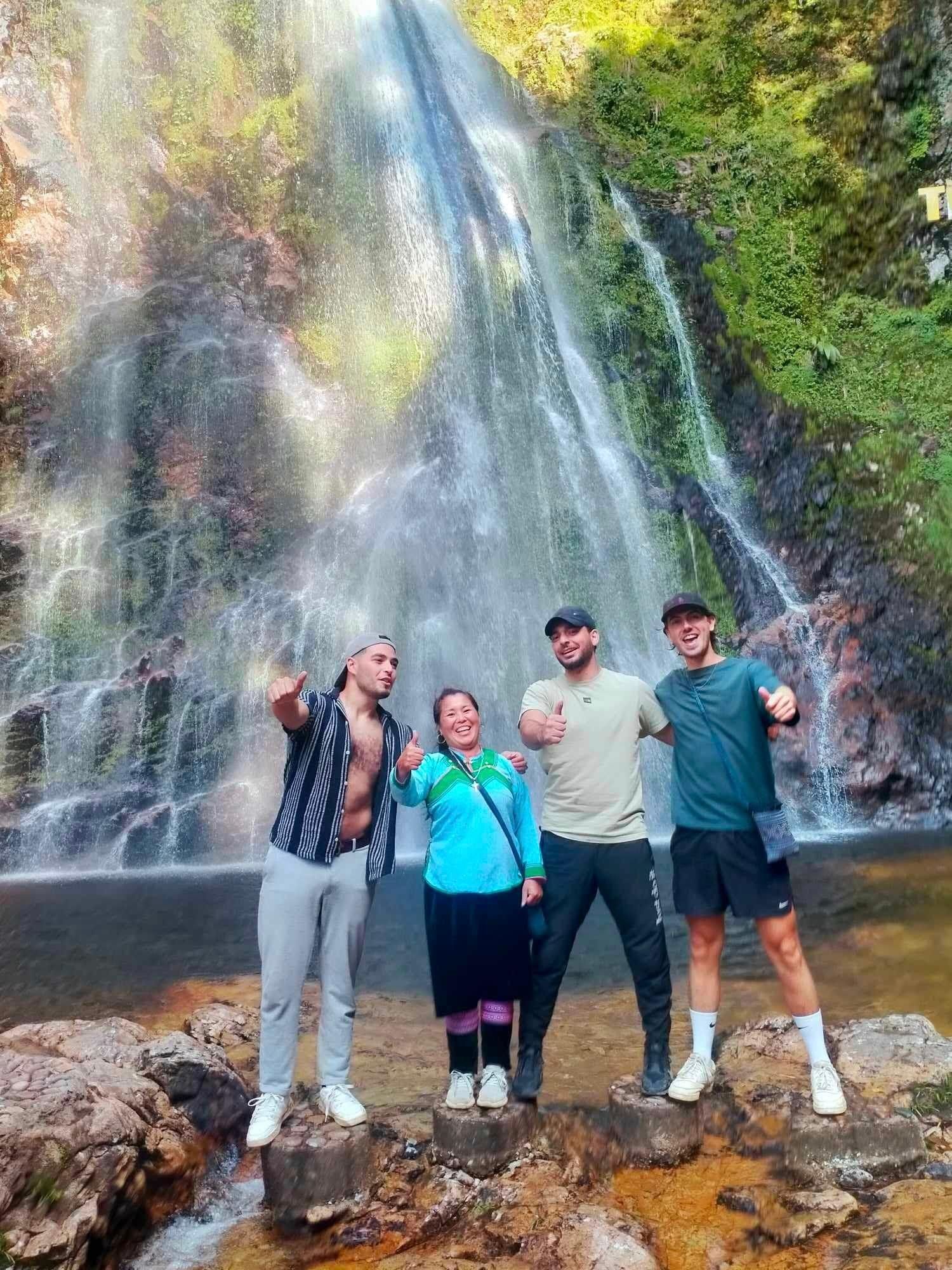 Sapa: Love Silver Waterfall, LonelyTree im Himmels-Reisfeld
