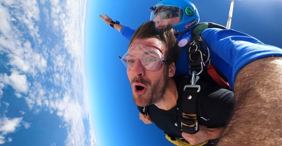 From Cairns: Tandem Skydive Experience over Mission Beach