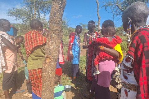 Visita ao vilarejo Maasai com boas-vindas tradicionais