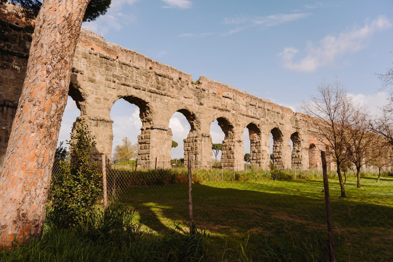 Rome: Catacombs Appian Way & Aqueducts Tour with Transport Small Group: Catacombs Tour with Aqueducts