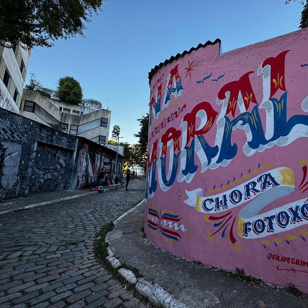 Colagem de mídia