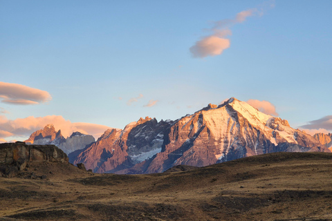 Torres del paine: Trekking Miradores full day Torres del Paine: Trekking miradores full day