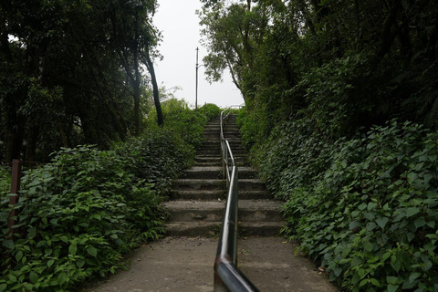 Kathmandu: Nagarkot Sunset Tour with Himalayan Views Kathmandu: Nagarkot and Bhaktapur Durbar Square with dinner