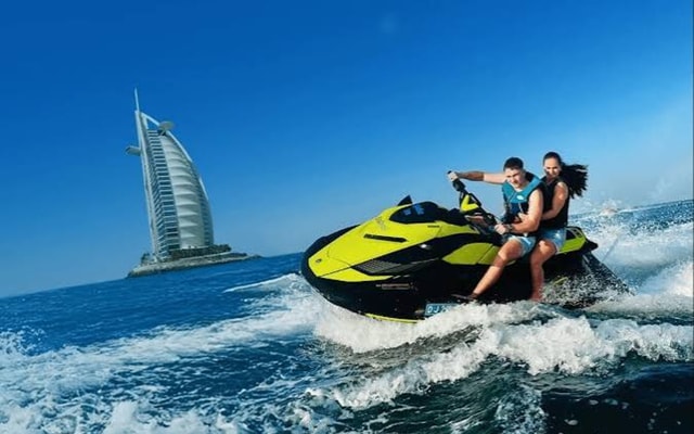 Dubai: (30min Jet Ski Experience with Burj AlArab Photo Stop