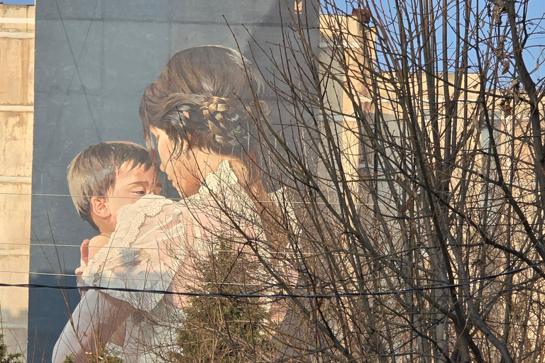 Tbilisi: Soviet District Tour with Local Family Visit