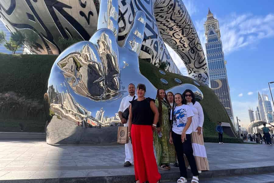 Dubai: Zukunftsmuseum, Burj Al Arab, und Dubai Frame Tour. Foto: GetYourGuide Dubai: Zukunftsmuseum, Burj Al Arab, und Dubai Frame Tour. Foto: GetYourGuide