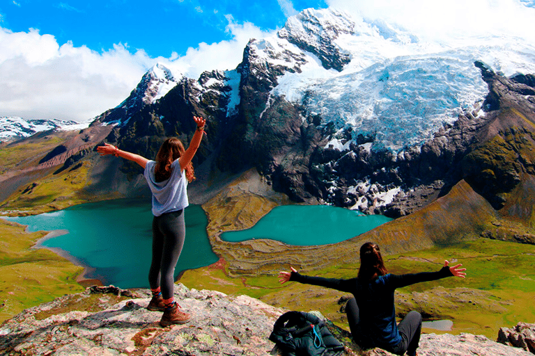 Excursion: Explore in one day the 7 lakes of Ausangate from Cusco