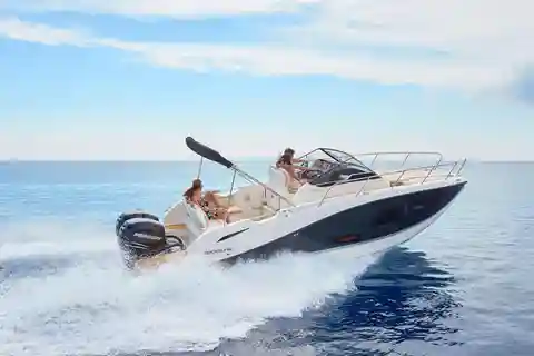Alicante: 8-hour cruise to Tabarca Island by private boat