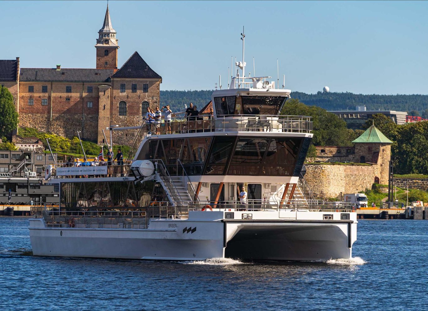 Oslo: Live guidet Oslofjord Cruise med lydløs elektrisk båd