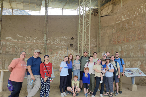 Vom Hafen Salaverry: Tempel der Sonne und des Mondes