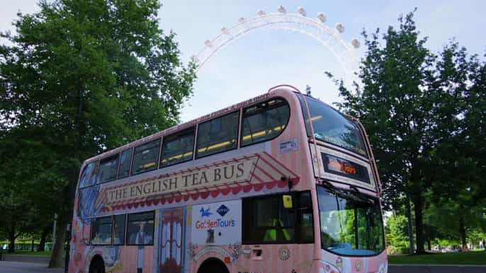 London: Afternoon Tea Bus with a Glass of Prosecco