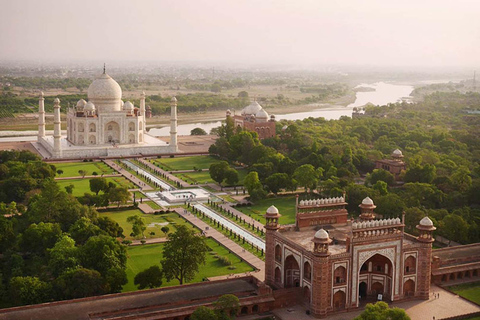Agra: Taj Mahal and Mausoleum Guided Tour Skip-the-Line
