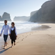 Melbourne: Reverse Great Ocean Road 12 Apostles with Lunch