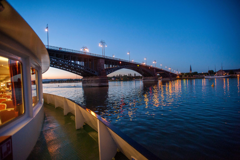 Wiesbaden: Lounge Evening Cruise Wiesbaden: Lounge evening ride