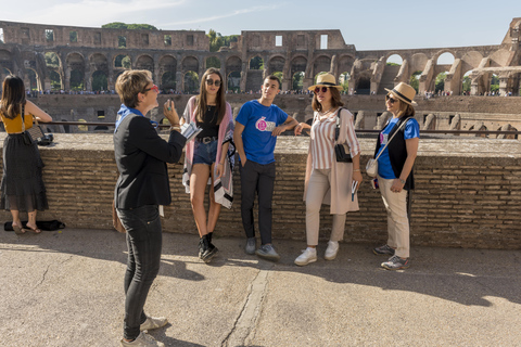 Rome: Colosseum Arena, Forum &amp; Palatine Hill Guided TourGroup Tour in French