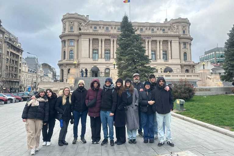 Bucharest Shared Walking Tour with Local Guide Bucarest imprescindible: tour a pie con guía local