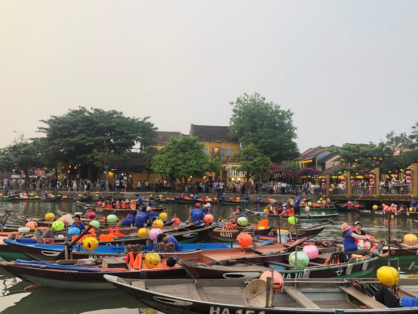 Nachtboottocht en drijvende lantaarn op Hoai River Hoi An - Hizvo