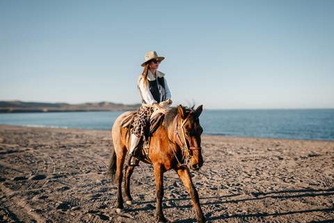 La Paz: Scenic Beach Horseback Ride