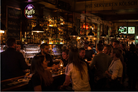 Cologne: Evening Bar Crawl with Local Guide