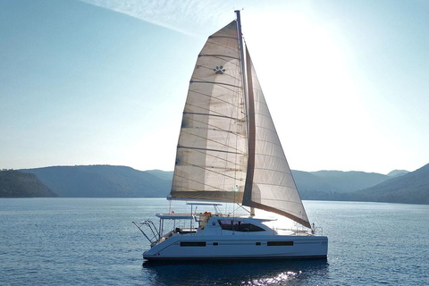 Bodrum Private Tour: Bodrum Catamaran Tour With Lunch