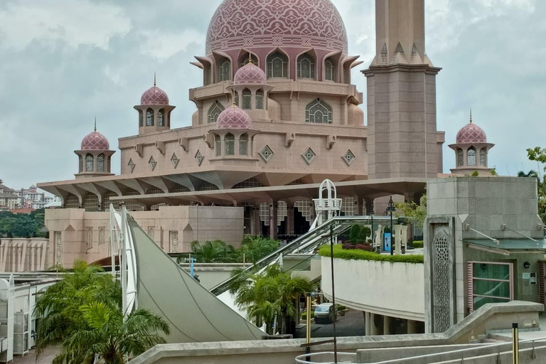 Kuala Lumpur: Excursão a Putrajaya com serviço de busca no hotel