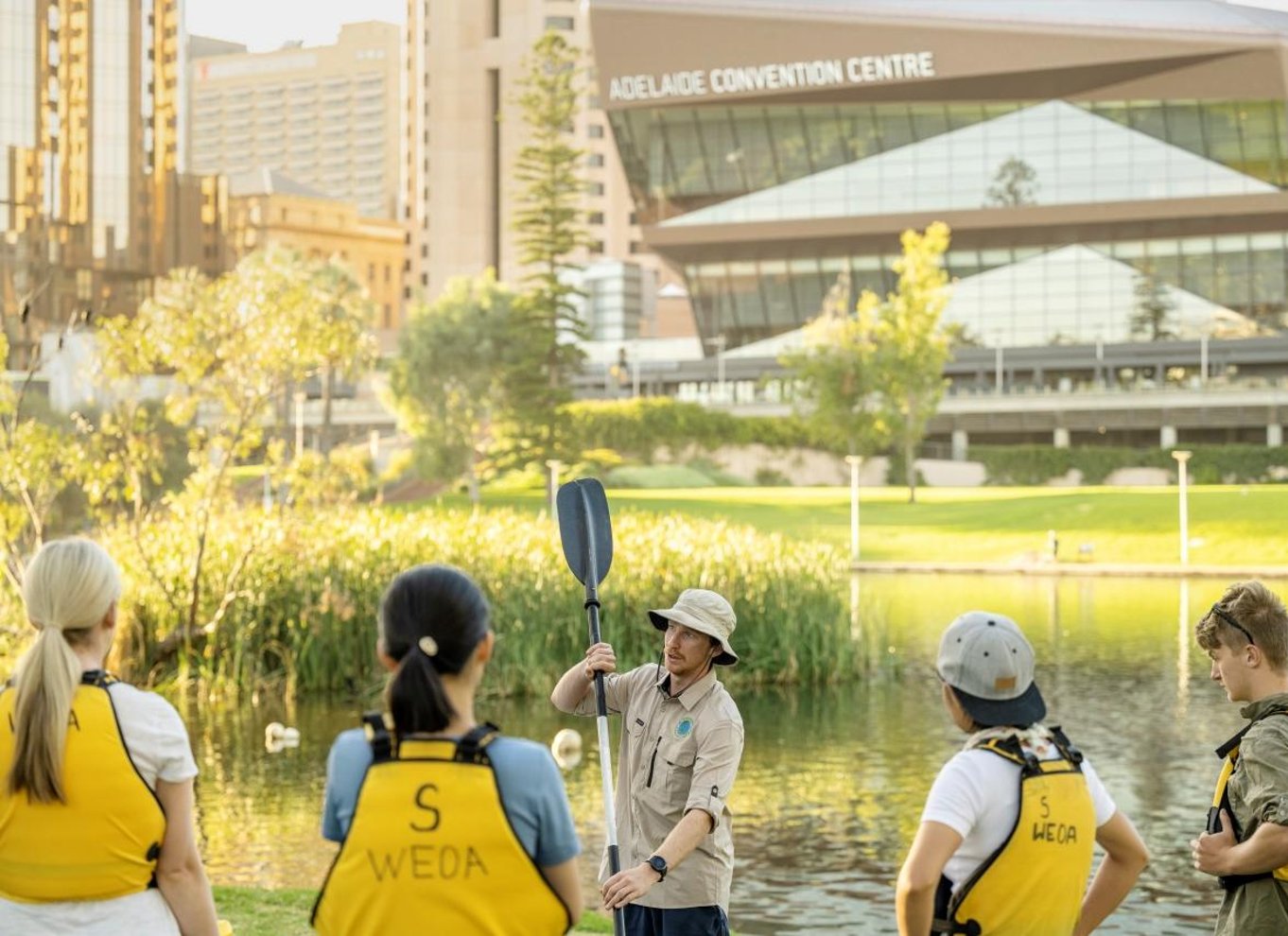 Adelaide: Kajakoplevelse i byen