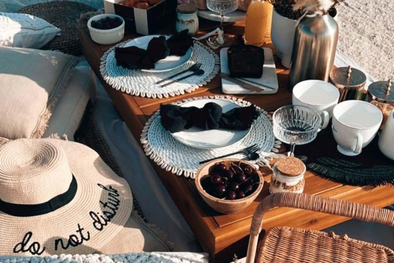 Privé picknick op maat op Sint MaartenPrivate Customizable Picnic Experience at Saint Martin