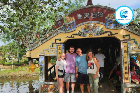 BUSTOER VAN HUE NAAR HOI AN met 4 sightseeingtours