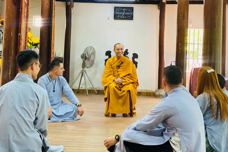 Ha Noi - Halbtägiges AchtsamkeitsmeditationsretreatHalbtägige Achtsamkeitsmeditation in Ha Noi