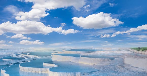 Von Antalya aus: Pamukkale und Hierapolis Tour mit Mittagessen