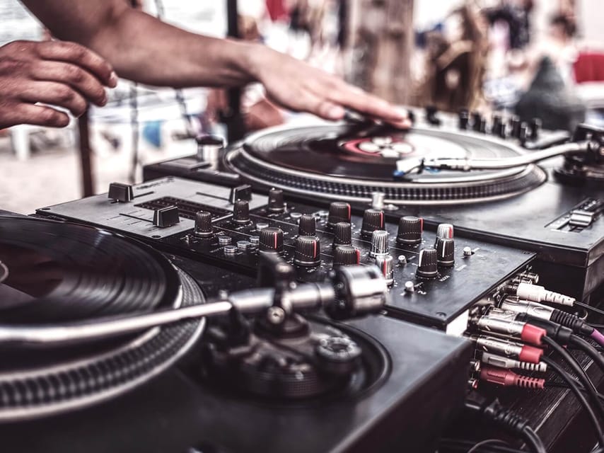 Experiencia musical inmersiva en Berlín como disc jockey - Housity