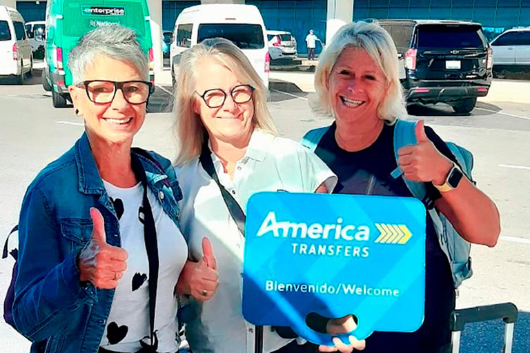 Aeropuerto de Tulum: Traslado privado de ida o ida y vueltaSólo ida: Aeropuerto de Tulum a Playa Mujeres