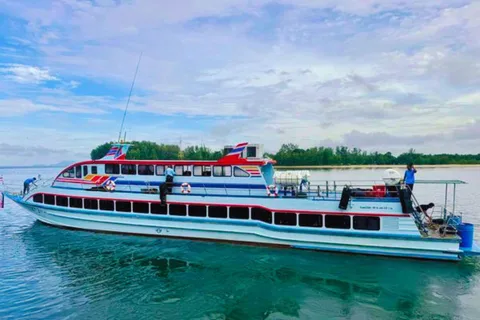 Ko Lanta : Ferry Transfer From Ko Lanta to Koh Jum/Koh Pu